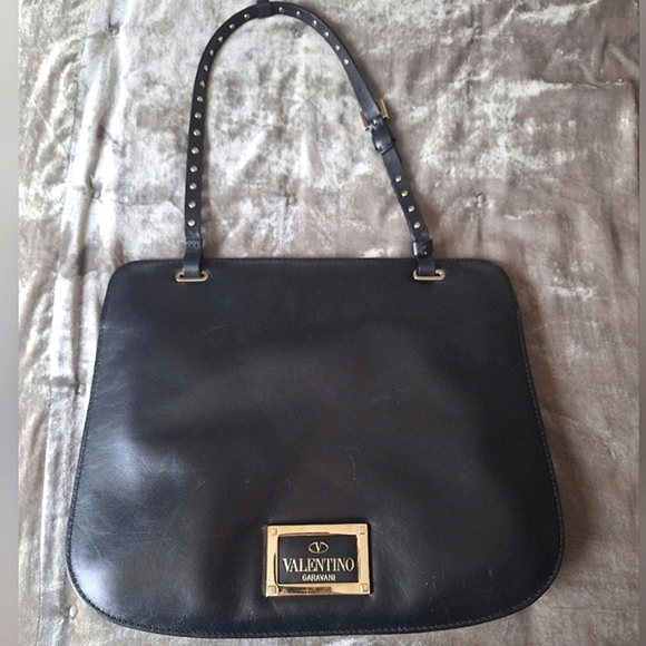 Valentino Garavani Rockstud Bag - Picture 2 of 16